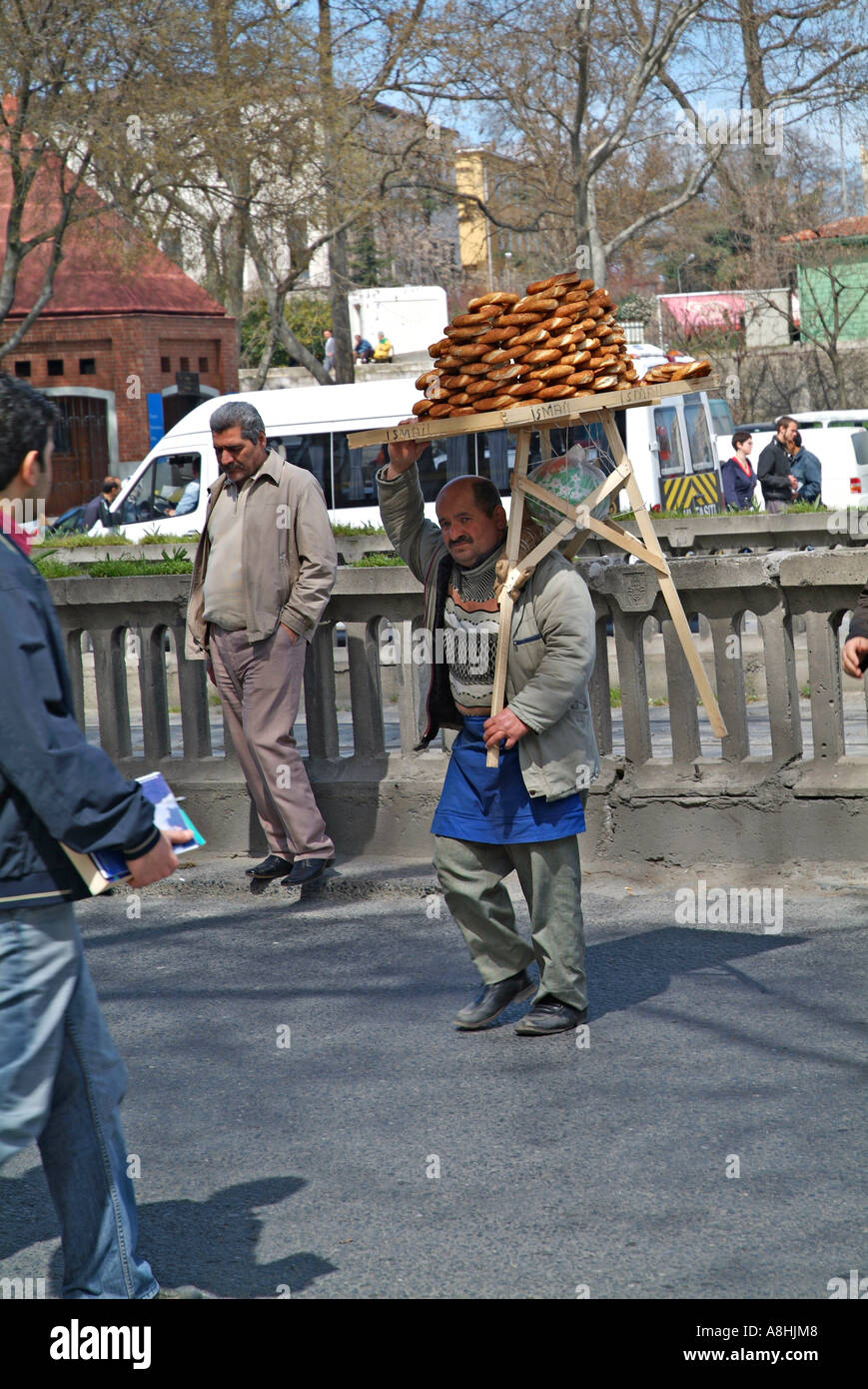 Pane venditore Istanbul Turchia Foto Stock