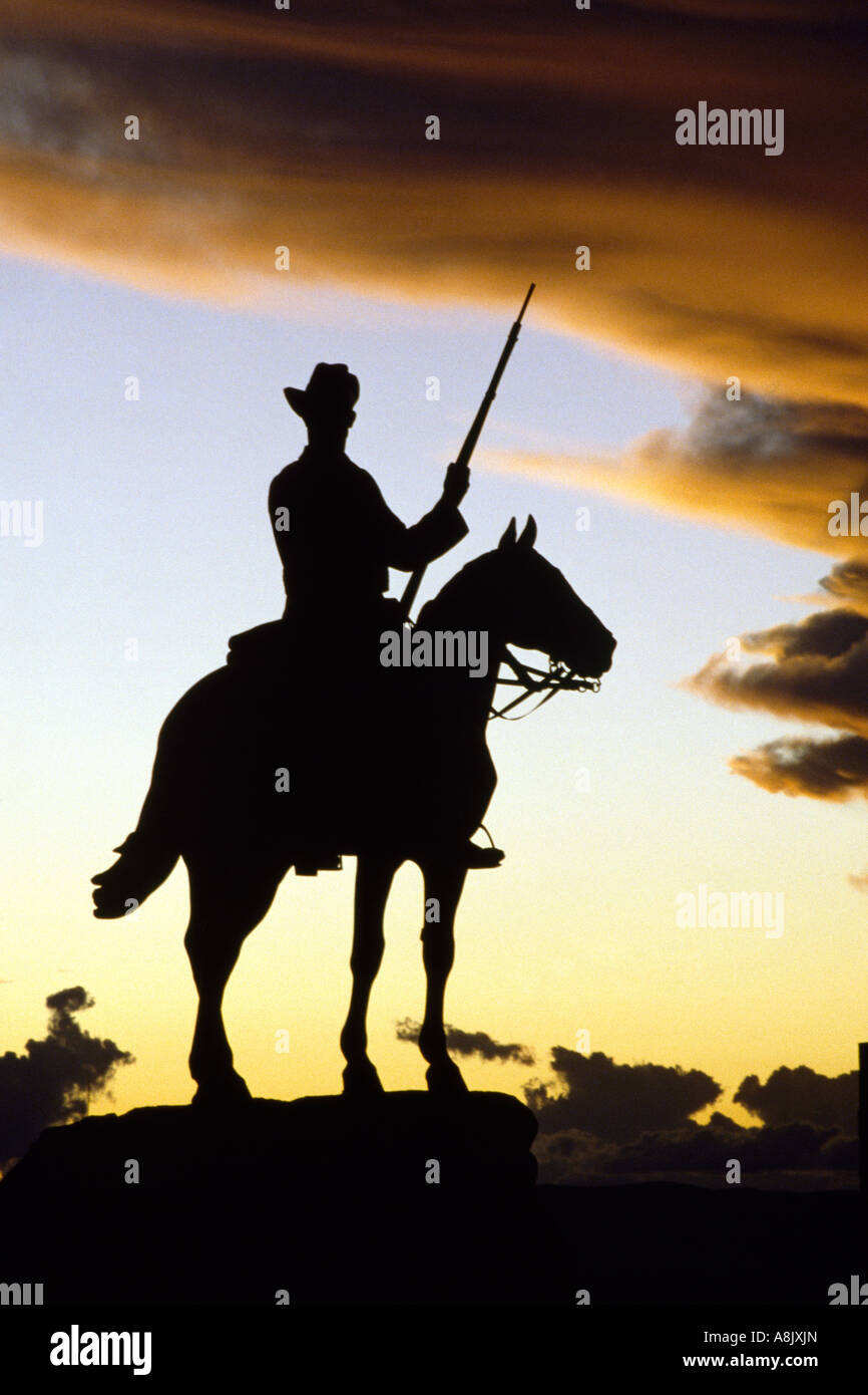 Trooper storica statua 'Suedwester Reiter' in Windhoek Namibia (statua è stata trasferita alla corte interna del tedesco antico fortilizio in 2013) Foto Stock