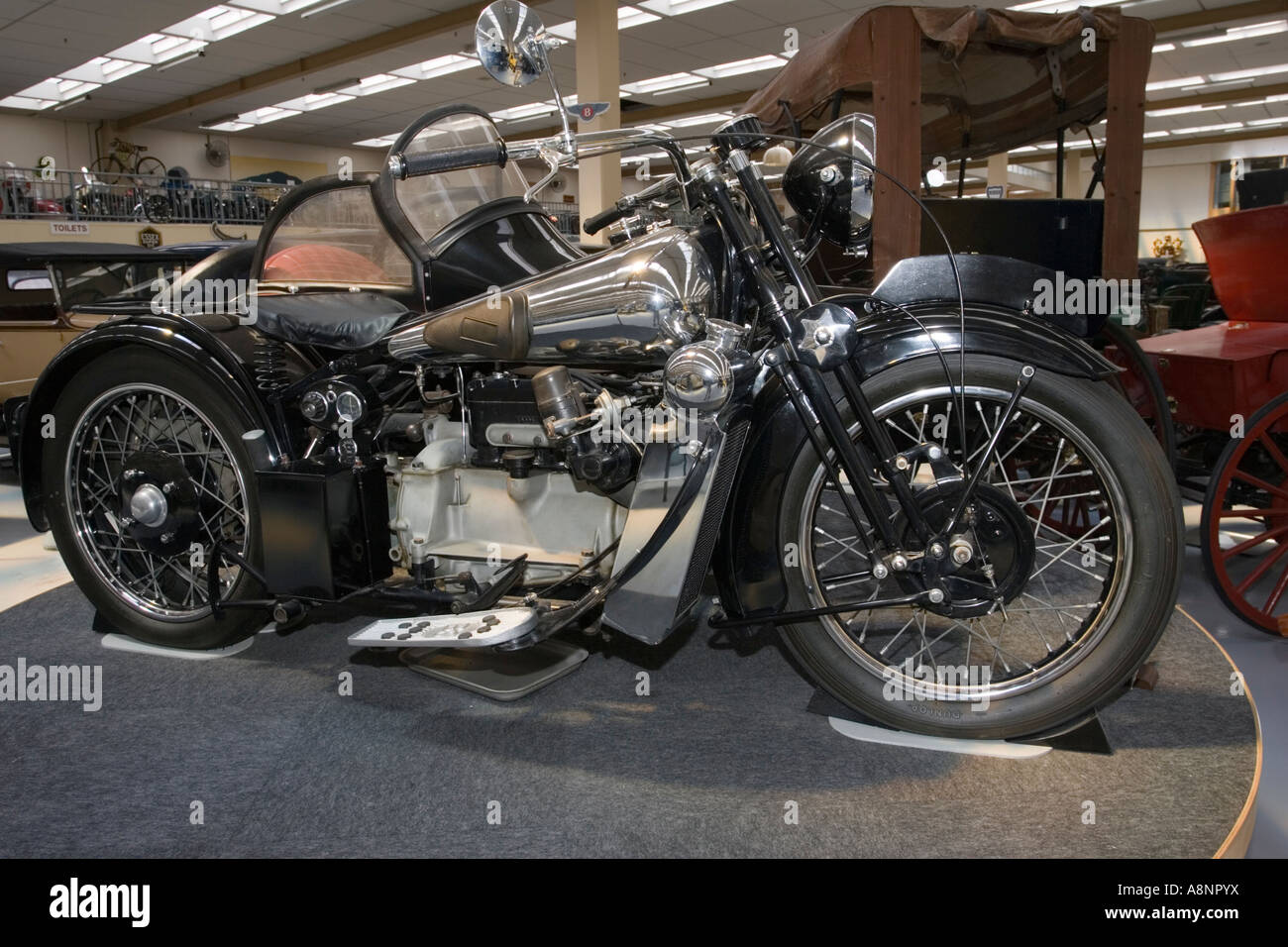 Completamente restaurato Brough Superior motociclo e sidecar verso sud Motor Museum Paragaraumu Isola del nord della Nuova Zelanda Foto Stock