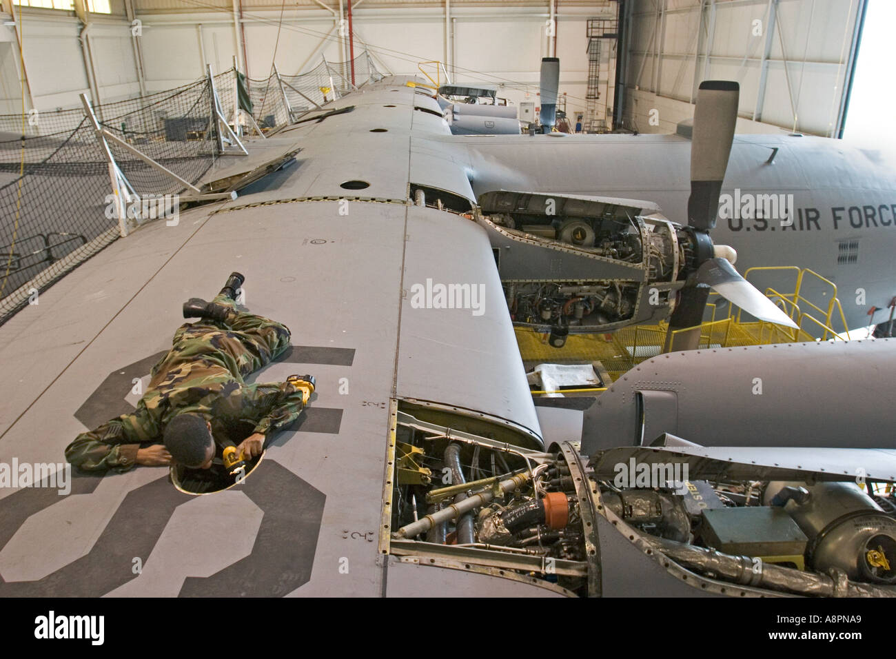 Manutenzione di velivoli militari Foto Stock