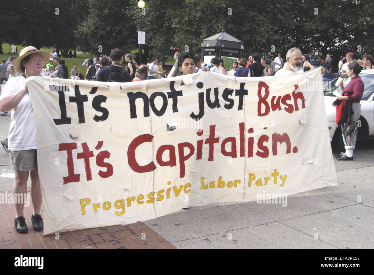 Protesta da progressiva del partito laburista durante 2004 Convenzione Nazionale Democratica Foto Stock