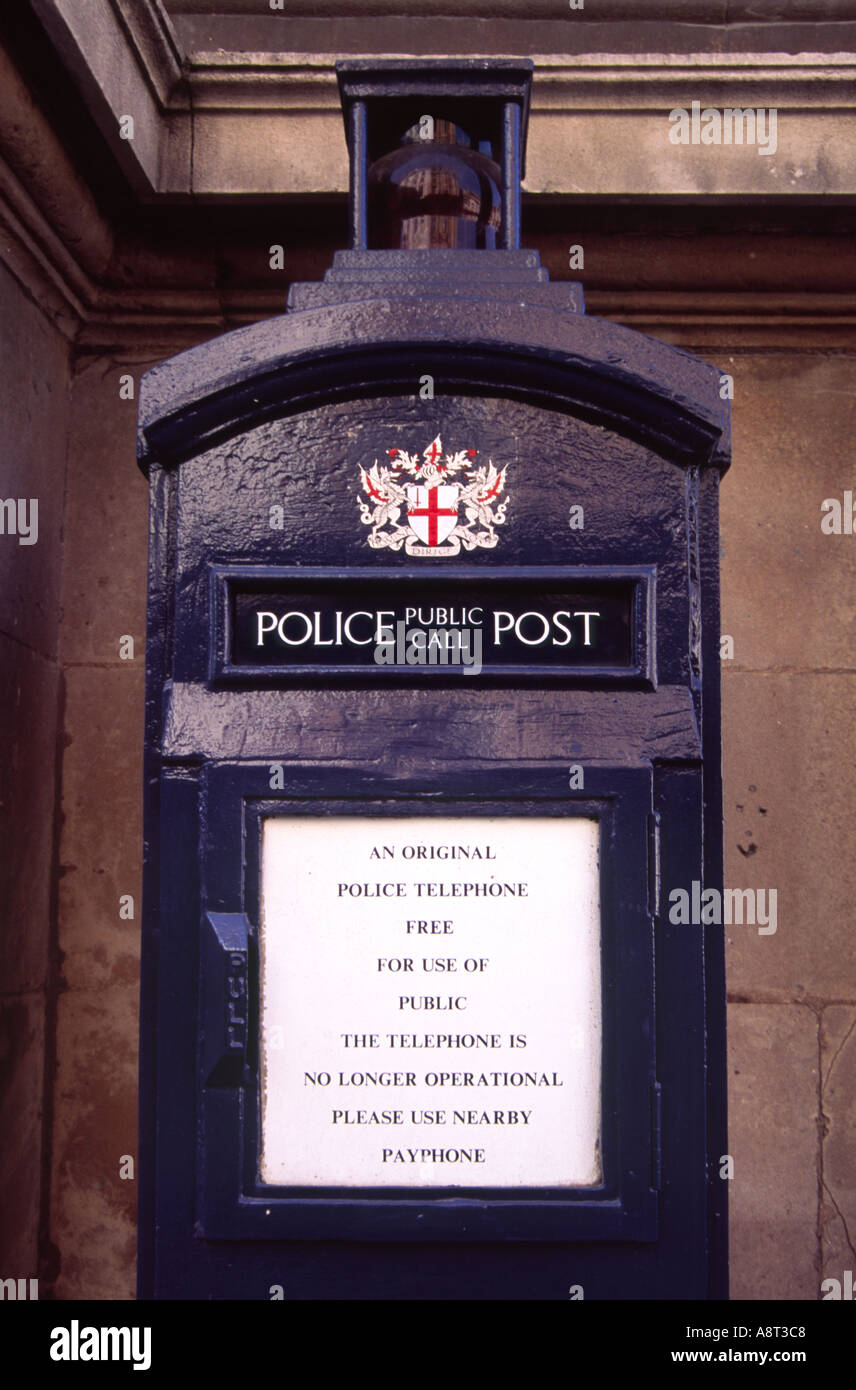Strano polizia casella chiamata città di Londra Foto Stock