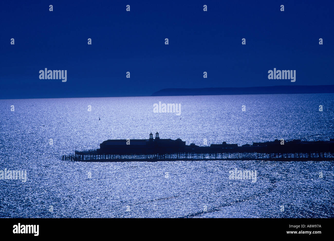 Pier in sunset Hastings East Sussex England Foto Stock