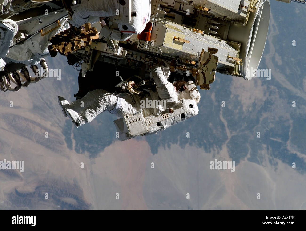Lavori di costruzione della Stazione Spaziale Internazionale Foto Stock