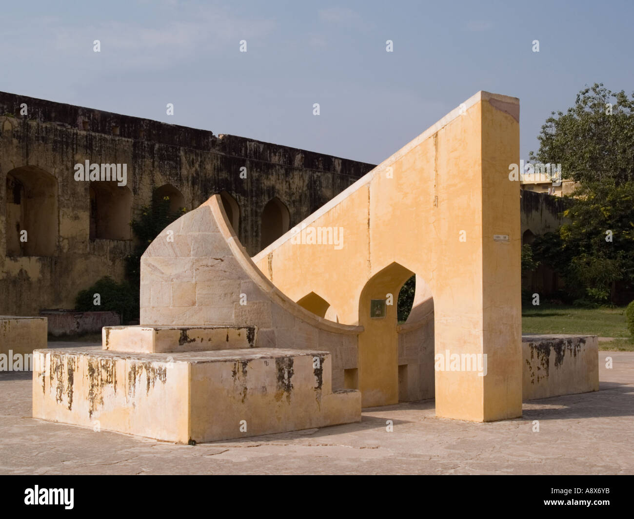Bilancia segno dello zodiaco strumento astronomico a Jantar Mantar Observatory. * Il Rajasthan Jaipur India Asia Foto Stock