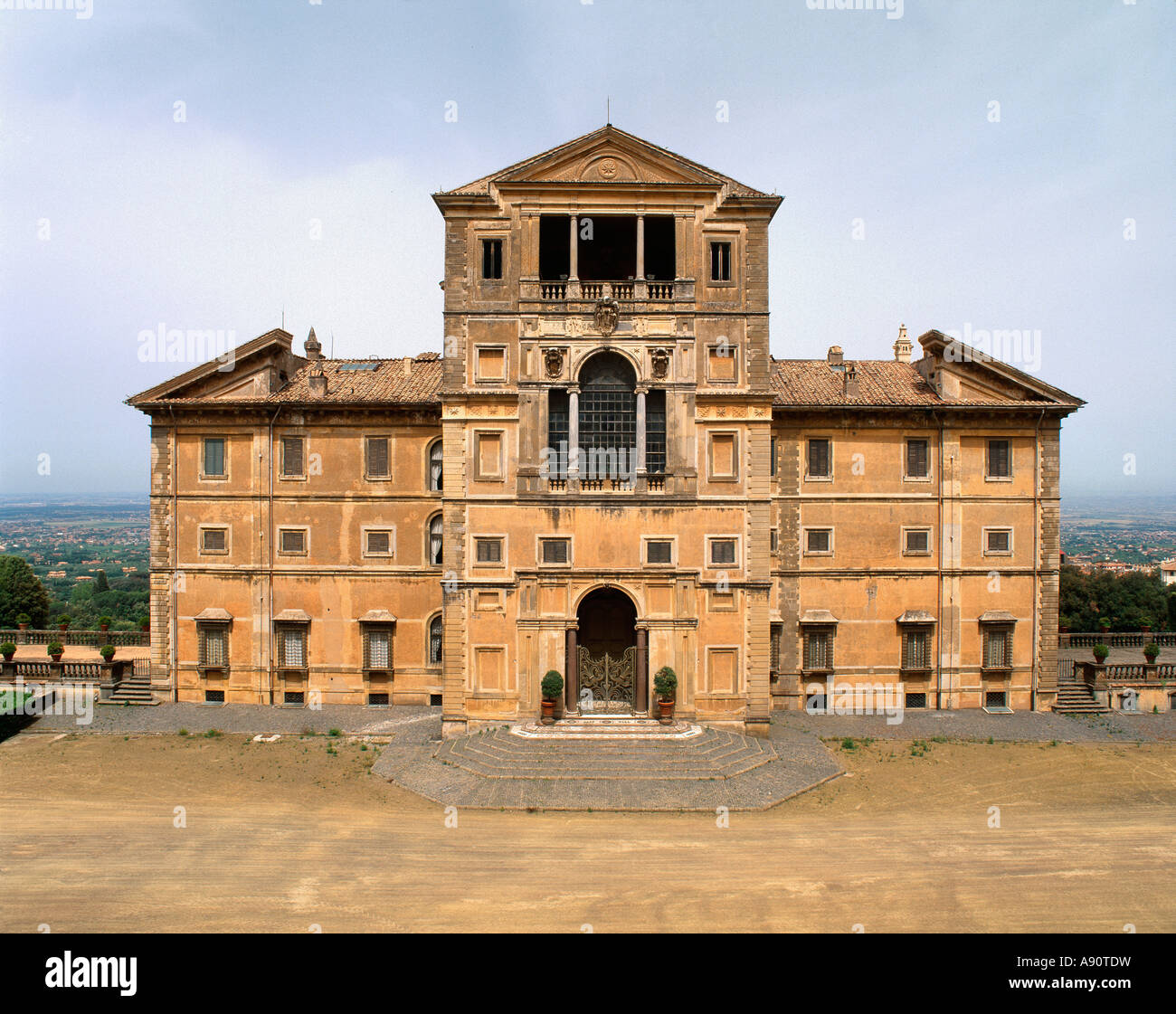 Villa Aldobrandini a Frascati, Italia. La facciata principale Foto