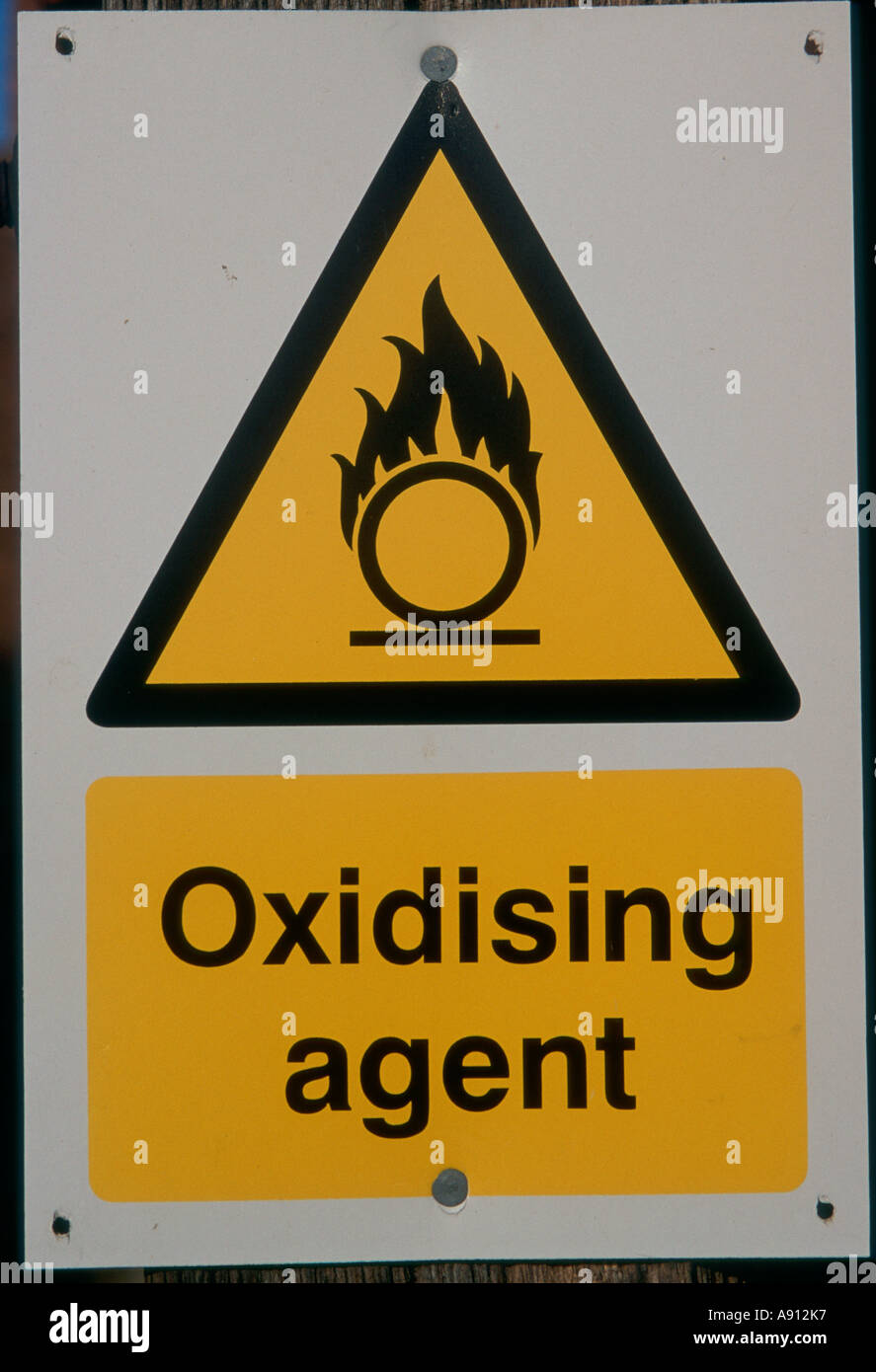 V Safety Hazard diamond – Ossidante Agent-200x200mm-Segnale di sicurezza magnetico