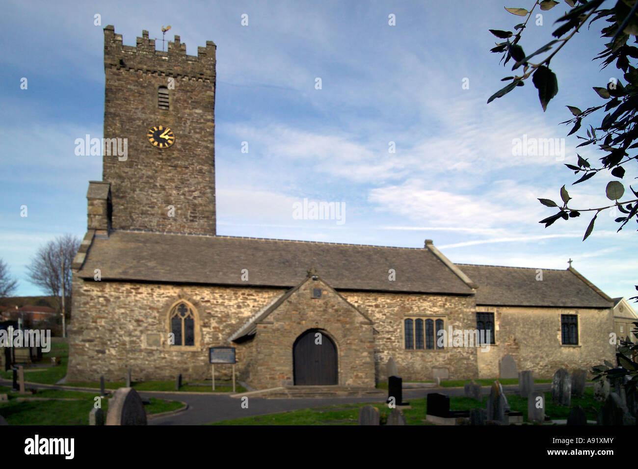 St Illtyd s Chiesa Pembrey Carmarthenshire Foto Stock