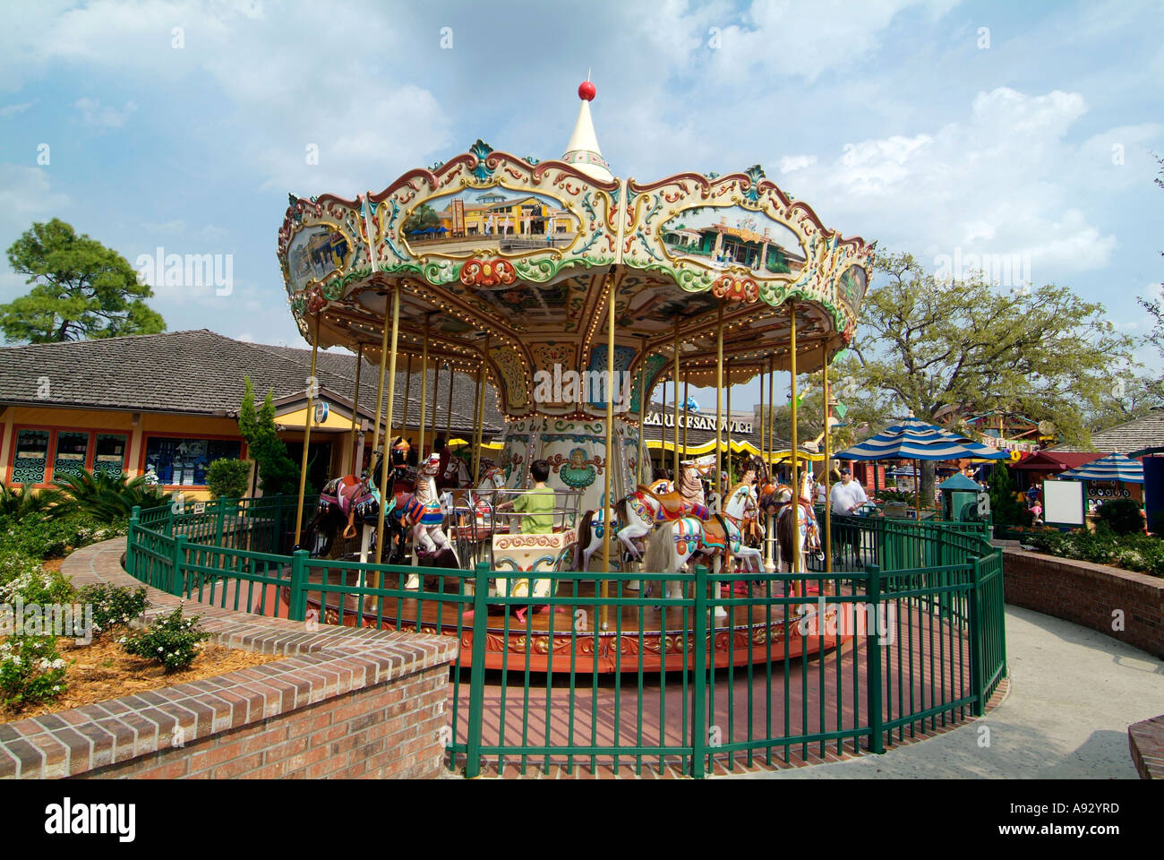 Merry Go Round a Downtown Disney Marketplace è un Disney World shopping district catering a Disney World i visitatori di Orlando in Florida Foto Stock