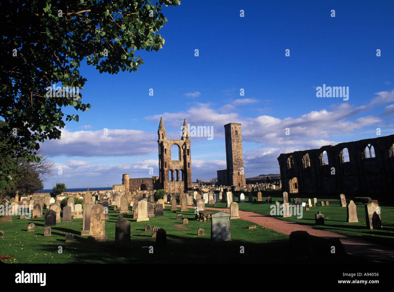 Cimitero di St Andrews cattedrale in Scozia Foto Stock