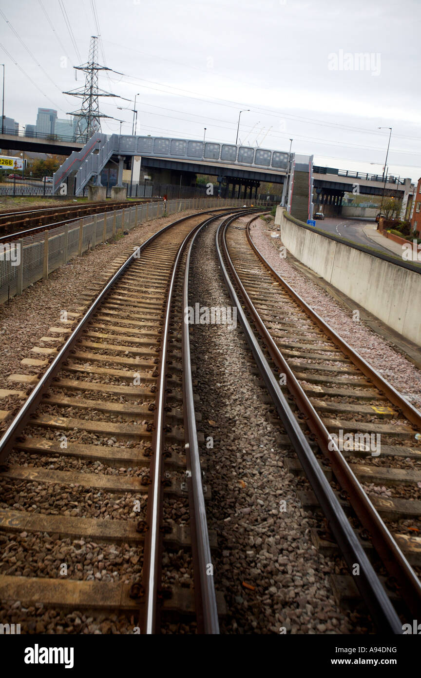 Driver vista del binario ferroviario, North London Line, tra Woolwich e Stratford Foto Stock