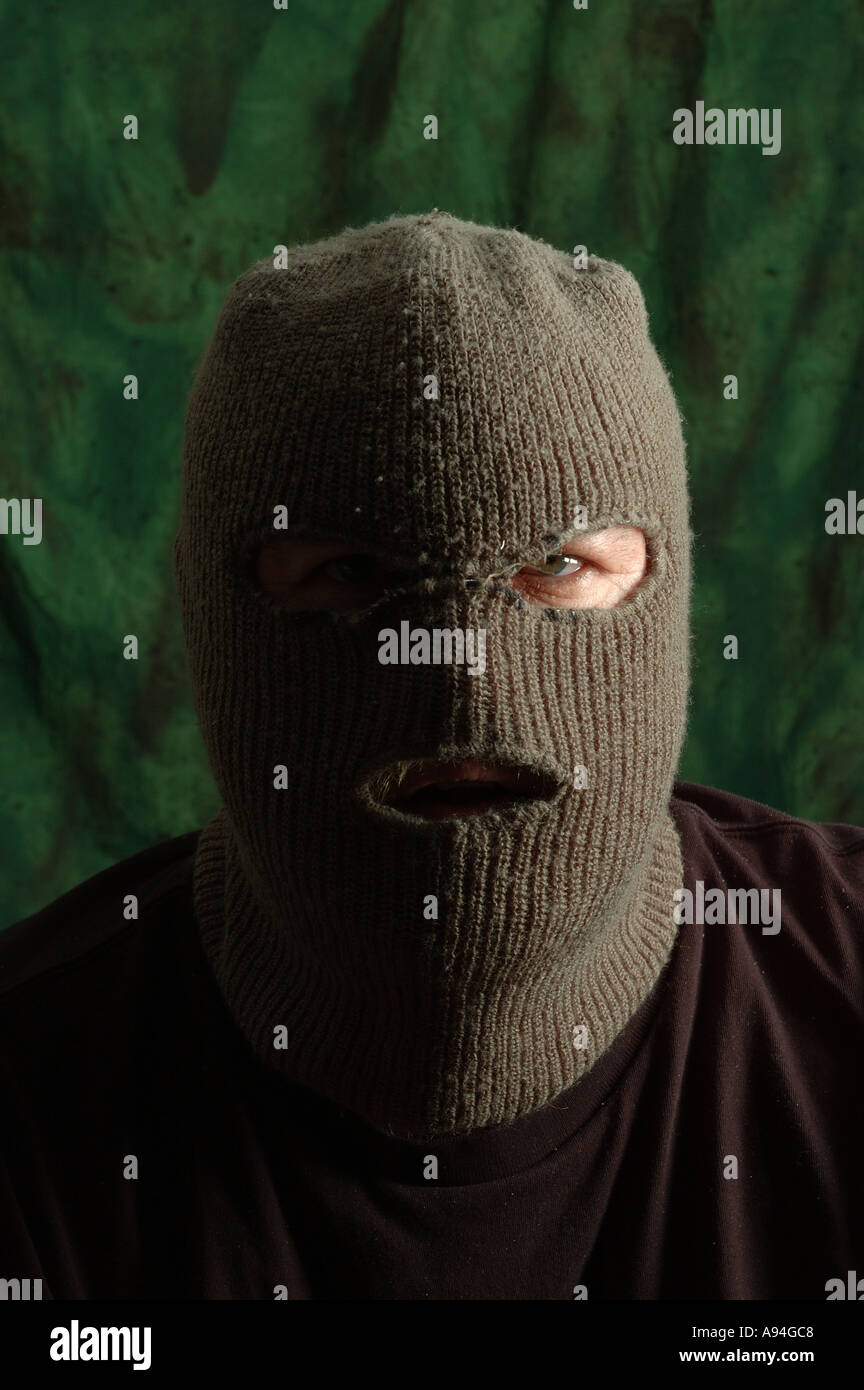 Scary uomo in passamontagna maschera da sci dsca 4182 Foto stock