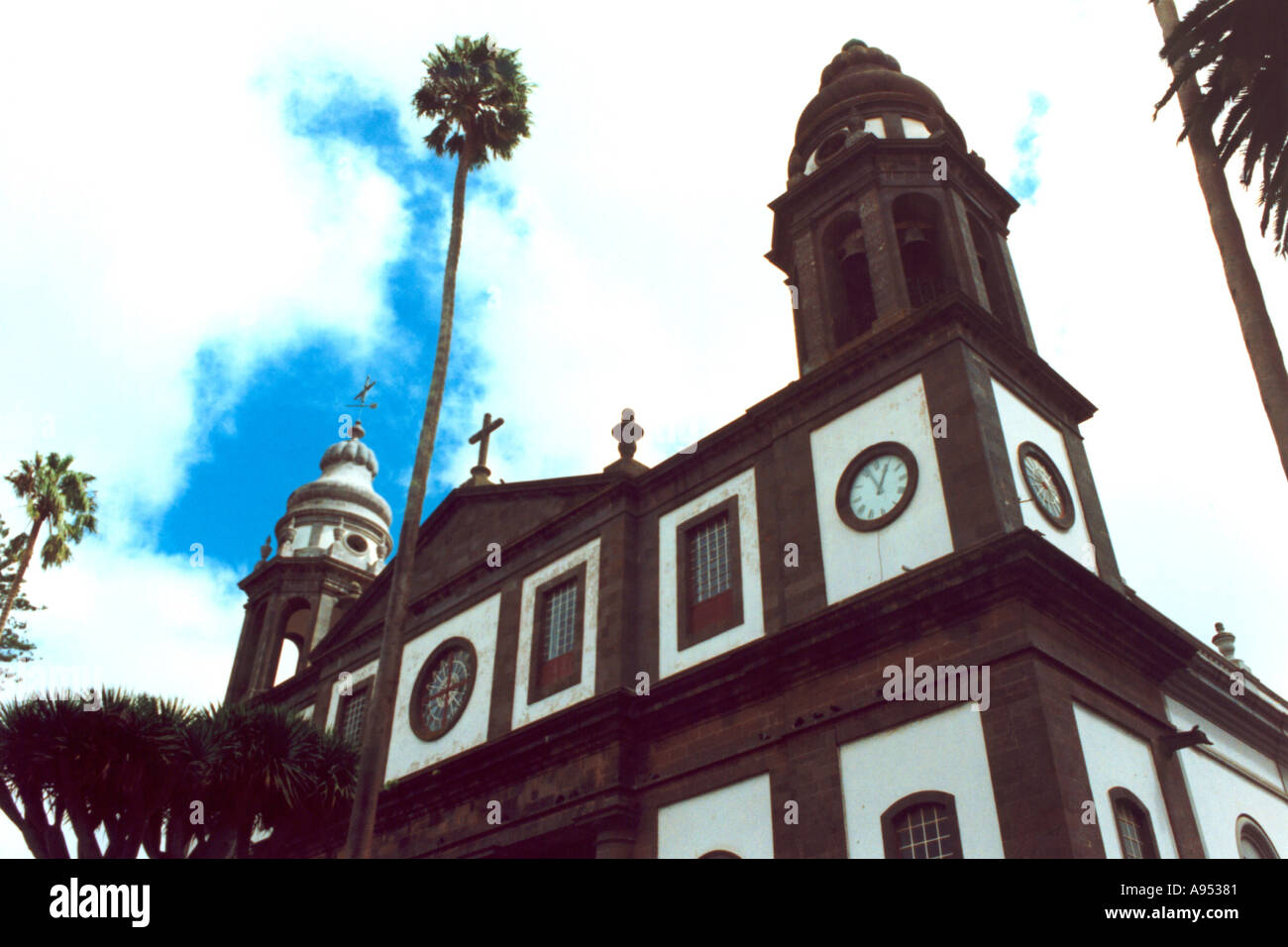 Edificio a La Laguna Foto Stock