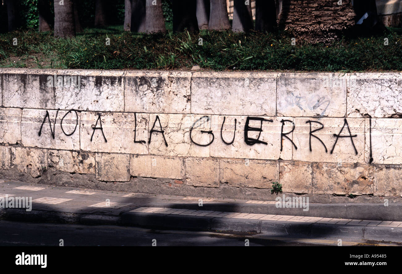 Anti guerra in Iraq graffiti a Malaga Spagna Foto Stock