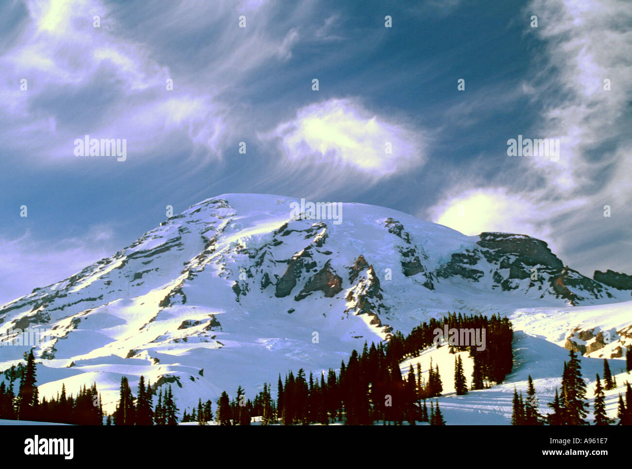 Mt Rainier in inverno Foto Stock