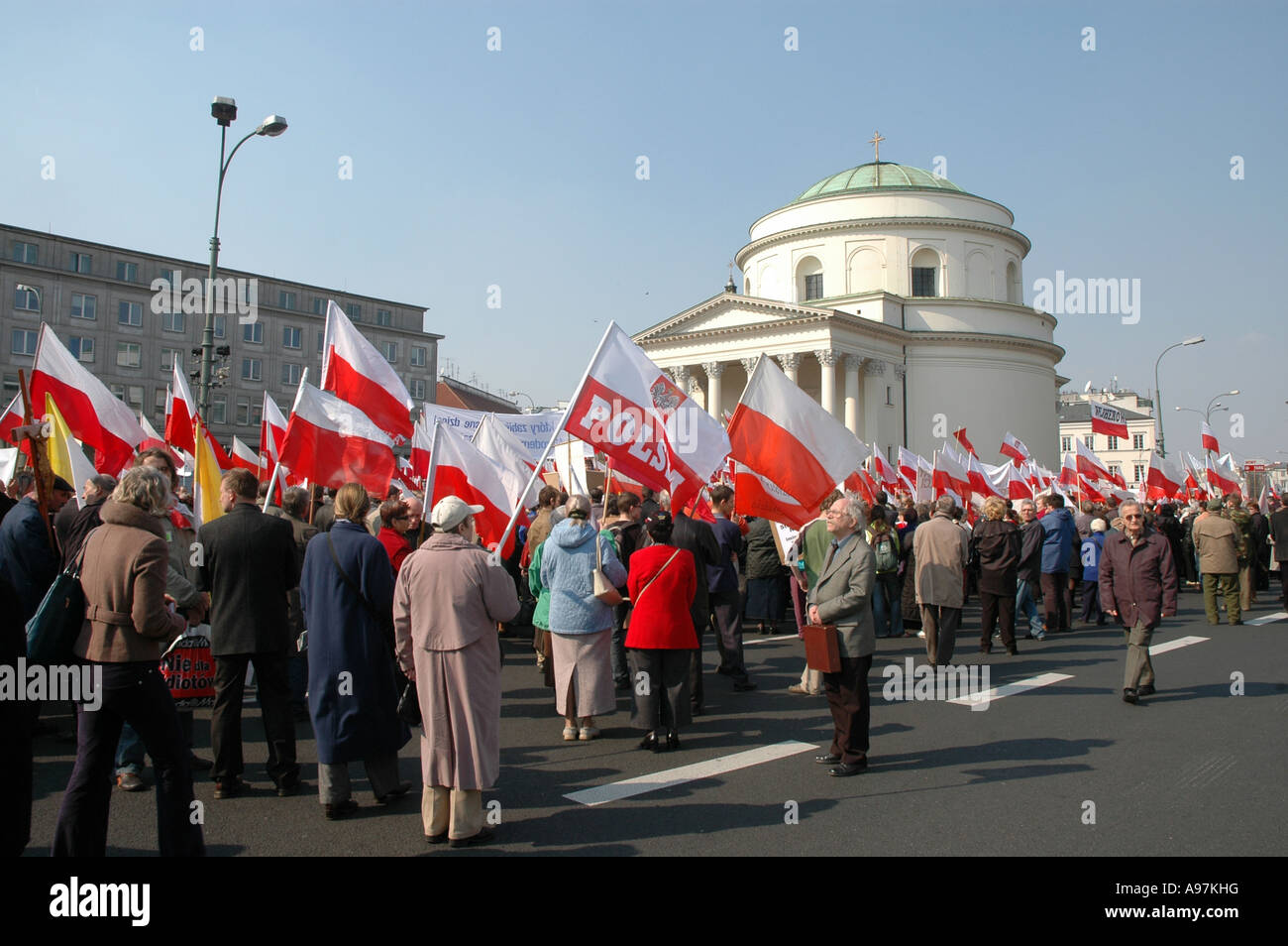 Messa nella chiesa di Sant'Alessandro prima di anti-aborto dimostrazione a Varsavia, Polonia Foto Stock