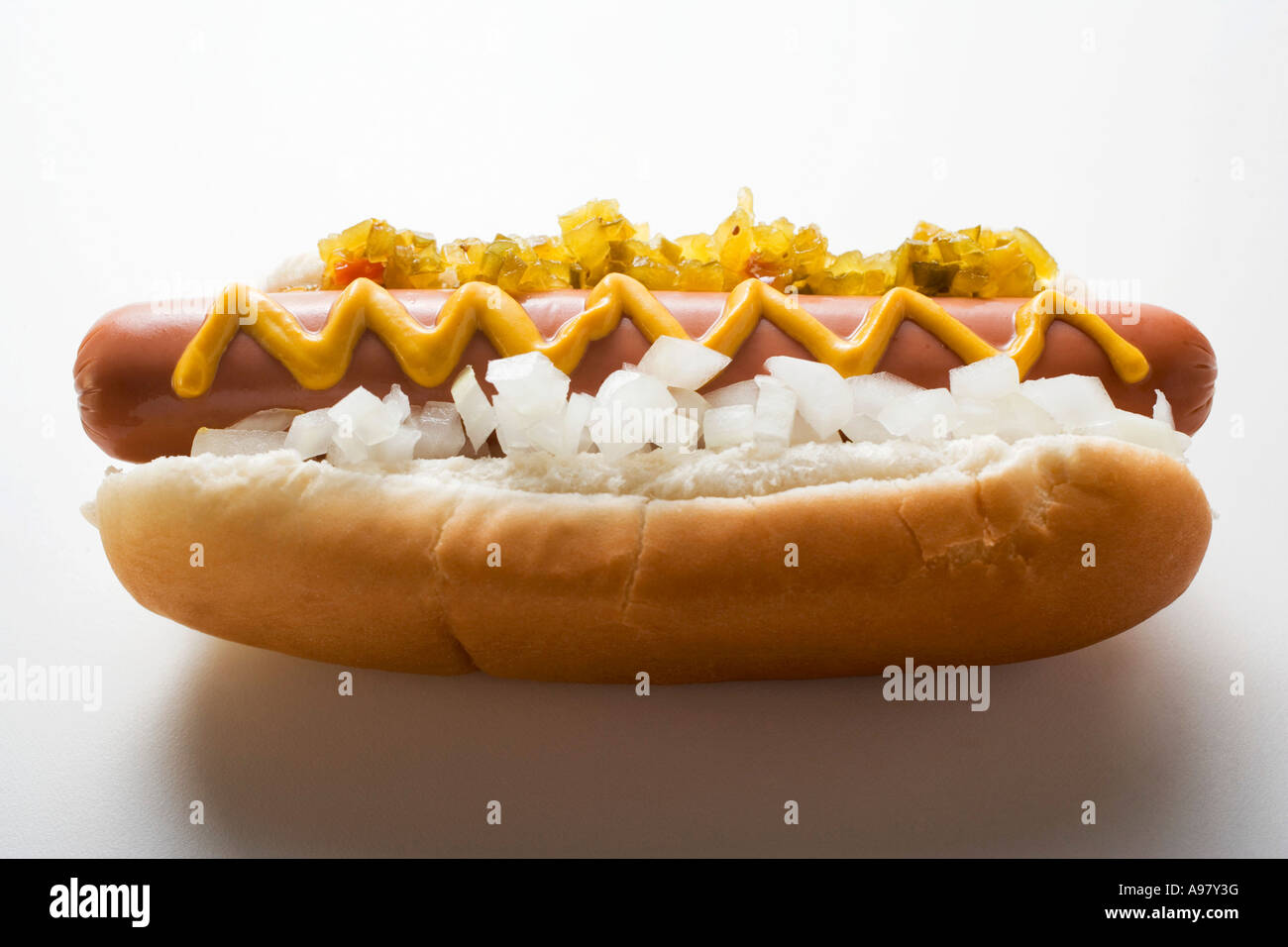 Hot Dog con sapore di senape e cipolle FoodCollection Foto Stock