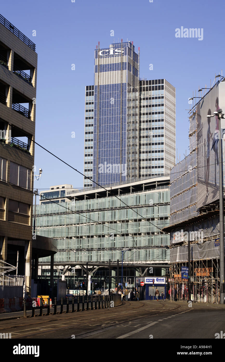 Arndale Centre Parcheggio auto a sinistra con il nuovo Shudehill Interchange (continua) Foto Stock