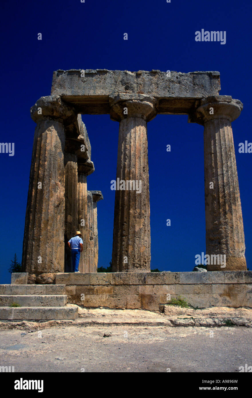 Tempio di Apollo, VI secolo A.C., Corinto, Peloponneso e Grecia, Europa Foto Stock