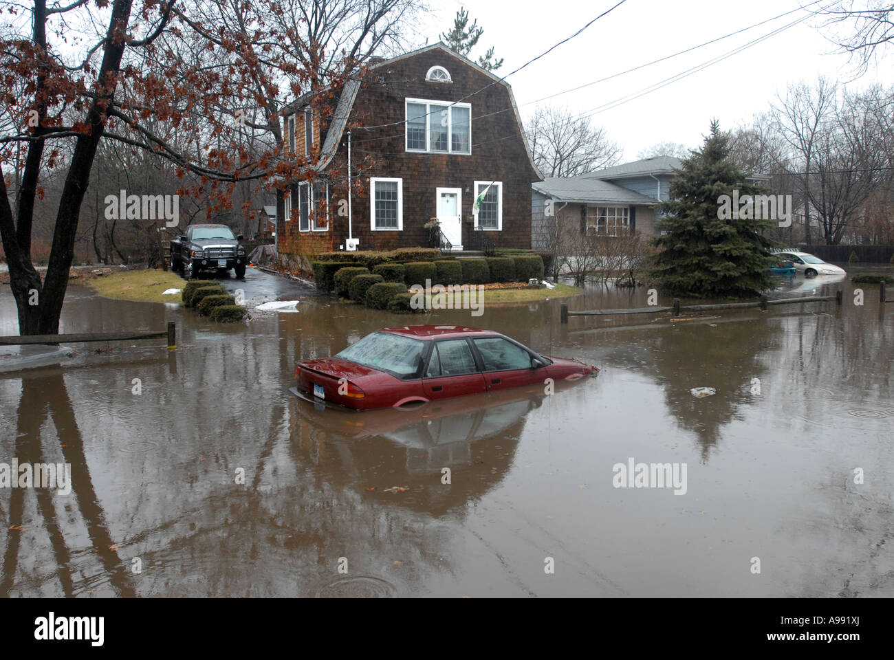 Inondazioni durante una massiccia caduta tempesta nel Connecticut USA Foto Stock