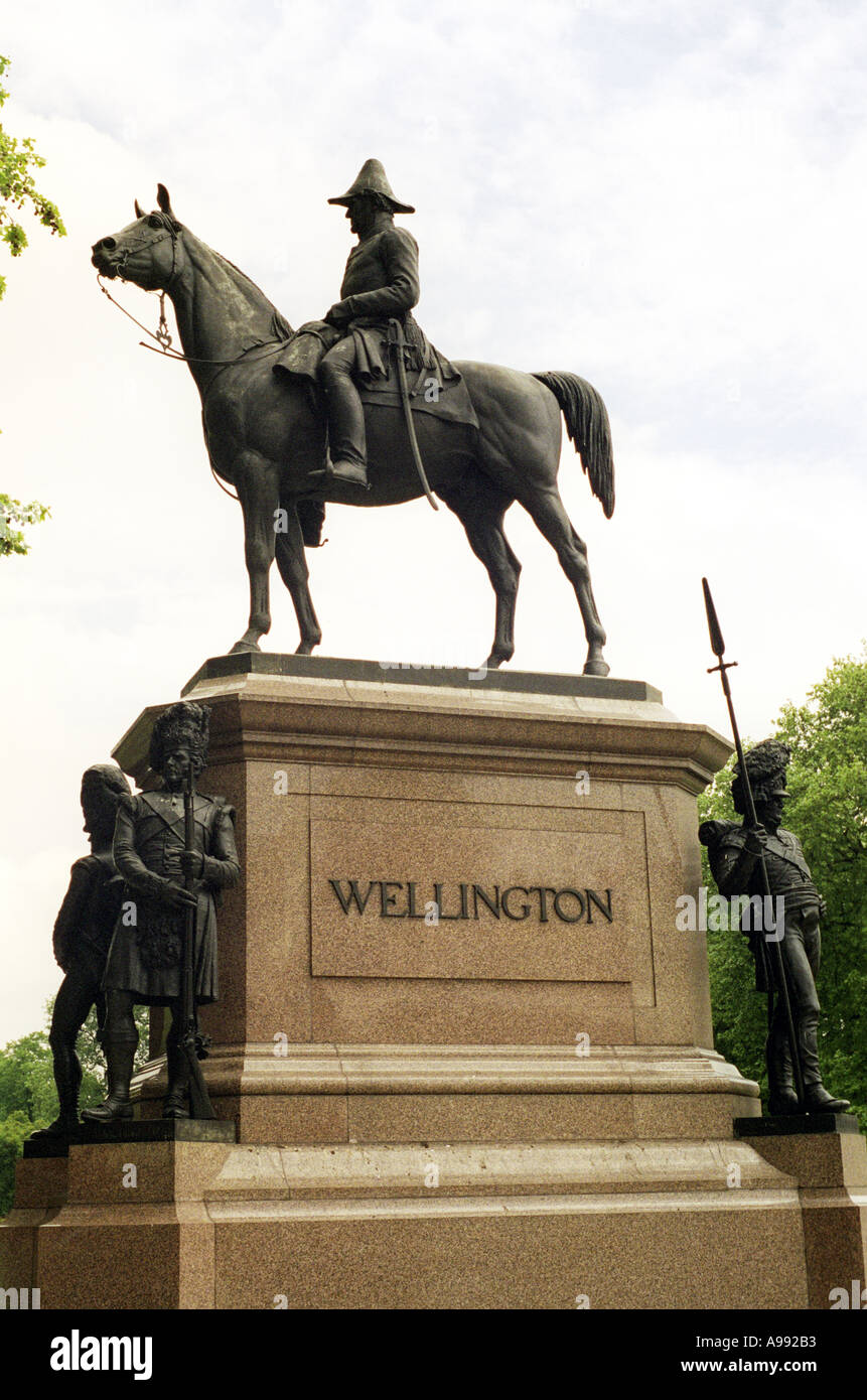 Statua del Duca di Wellington di fronte Apsley House Londra Foto Stock