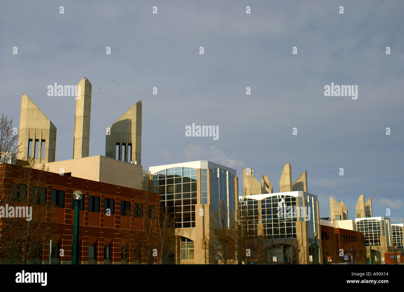 Torri verticali di una community college Foto Stock