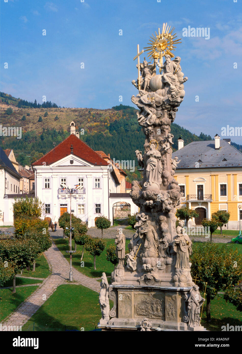 Kremnica città risale al 1328 anno Monumento a persone morirono nel 1765 72 epidemie momument mostra 67 persone Foto Stock