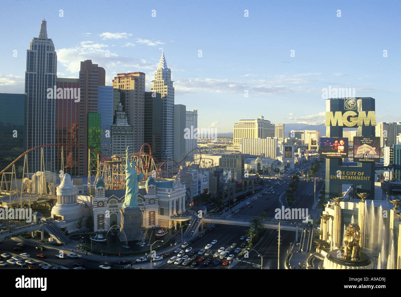 La striscia di NEW YORK NEW YORK CASINO LAS VEGAS SKYLINE NEVADA USA Foto Stock