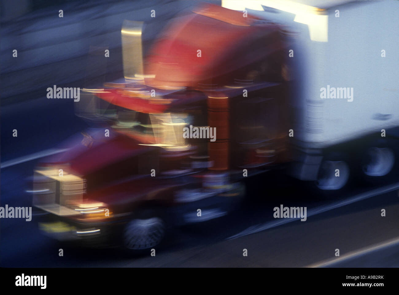 DIESEL CABINA semi rimorchio carrello sulla Interstate ROUTE 95 autostrada NEW JERSEY USA Foto Stock