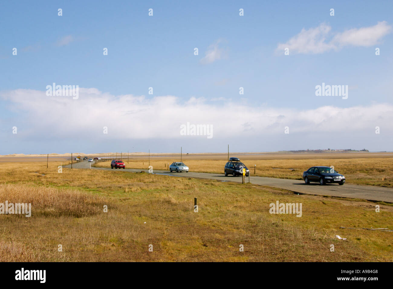 Strada da Lindisfarne, Northumberland, Regno Unito Foto Stock
