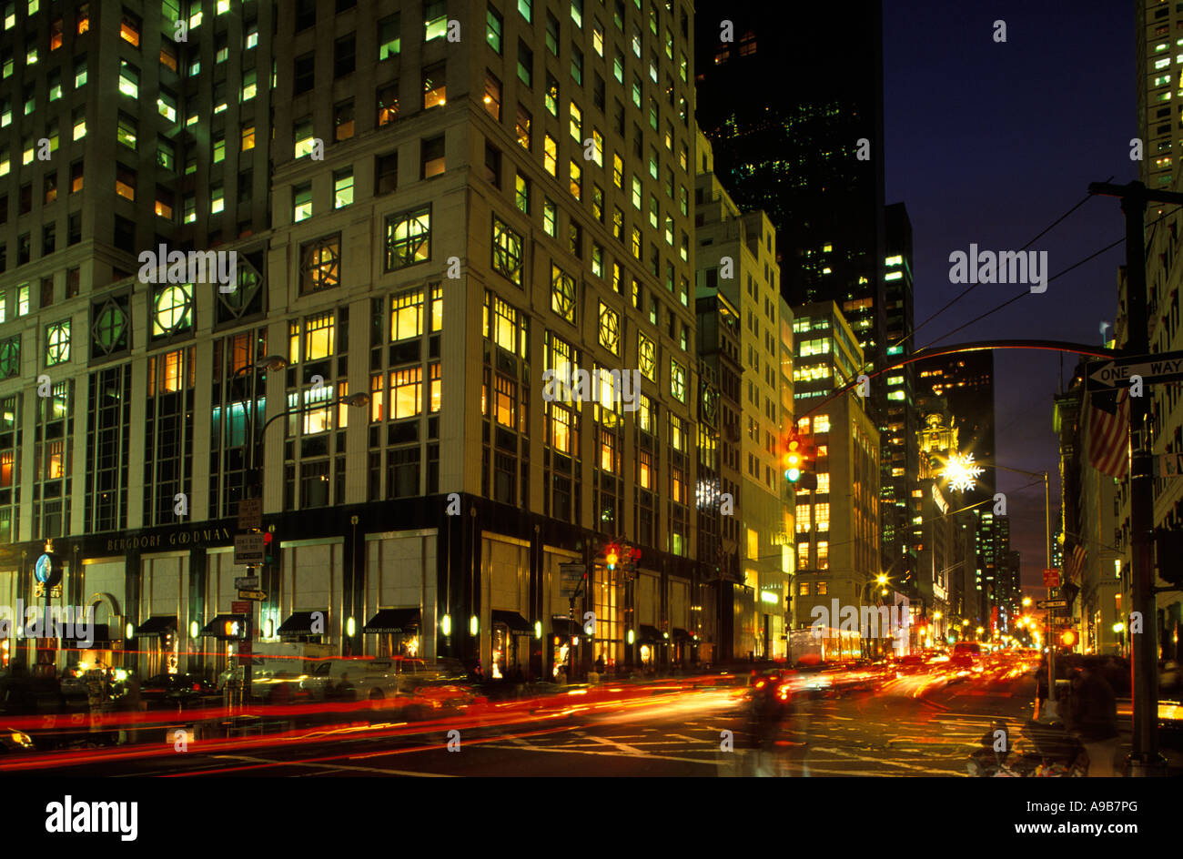 Natale Bergdorf Goodman Fifth Avenue di Manhattan A NEW YORK CITY USA Foto Stock