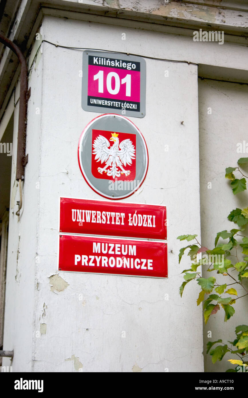 Museo e segno bianco aquila, polacco stemma nazionale. Lodz Polonia Foto Stock