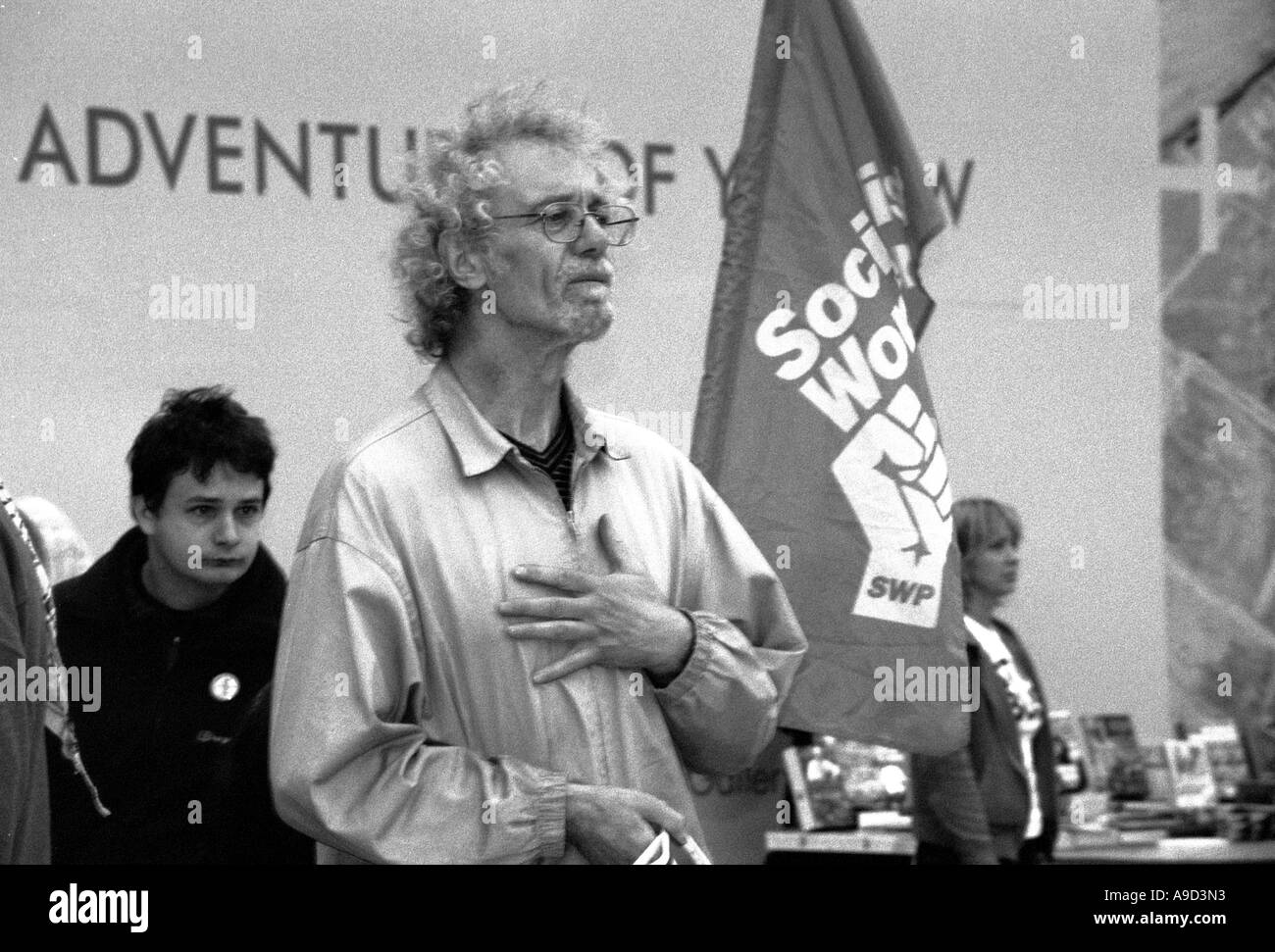 Anti guerra in Iraq la dimostrazione in Trafalgar Square Londra Inghilterra Regno Unito Europa Foto Stock