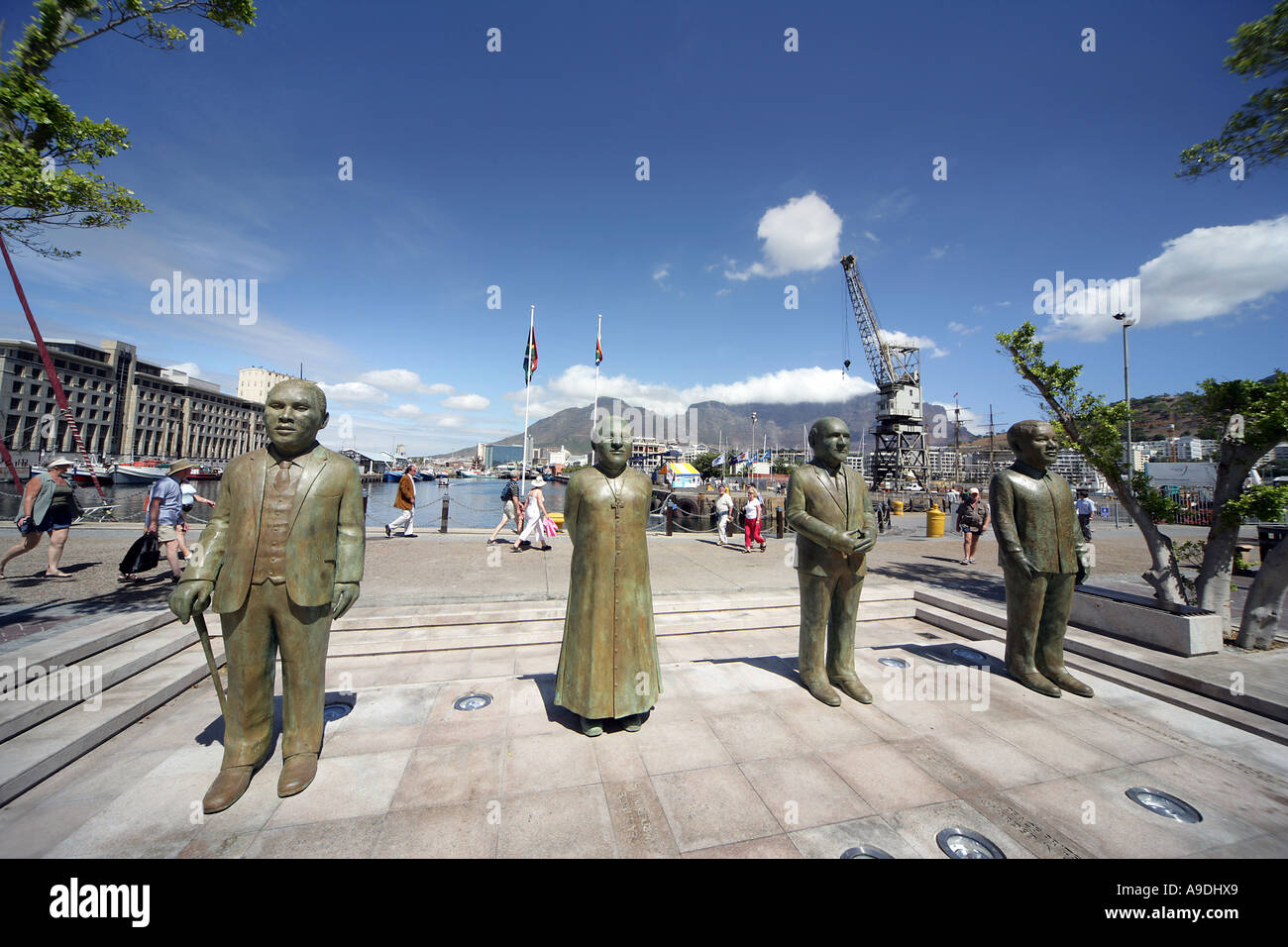 Piazza Nobel sudafricano di pace Nobel Lauretes,acqua di Capetown anteriore Foto Stock