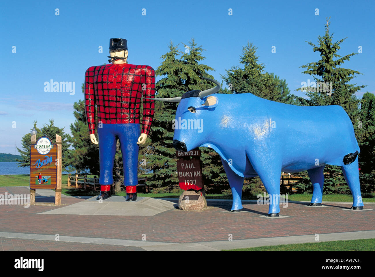 Elk258 4235 Minnesota Bemidji Paul Bunyan e Babe il bue blu Foto Stock