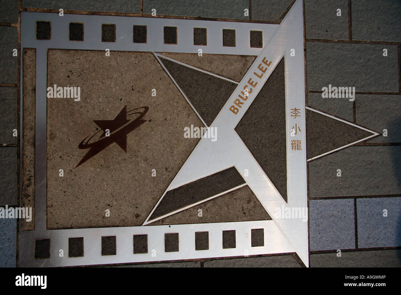 Bruce Lee Handprint Viale delle Stelle Kowloon Hong Kong Cina Foto Stock