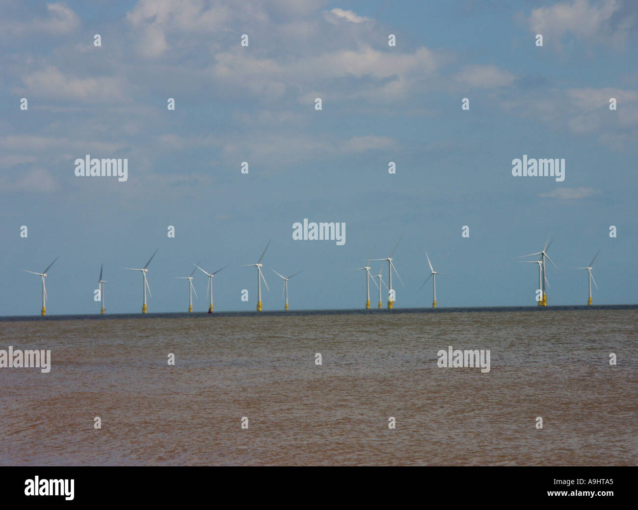 Scroby Sands Wind Farm vicino a Great Yarmouth Norfolk Inghilterra Foto Stock