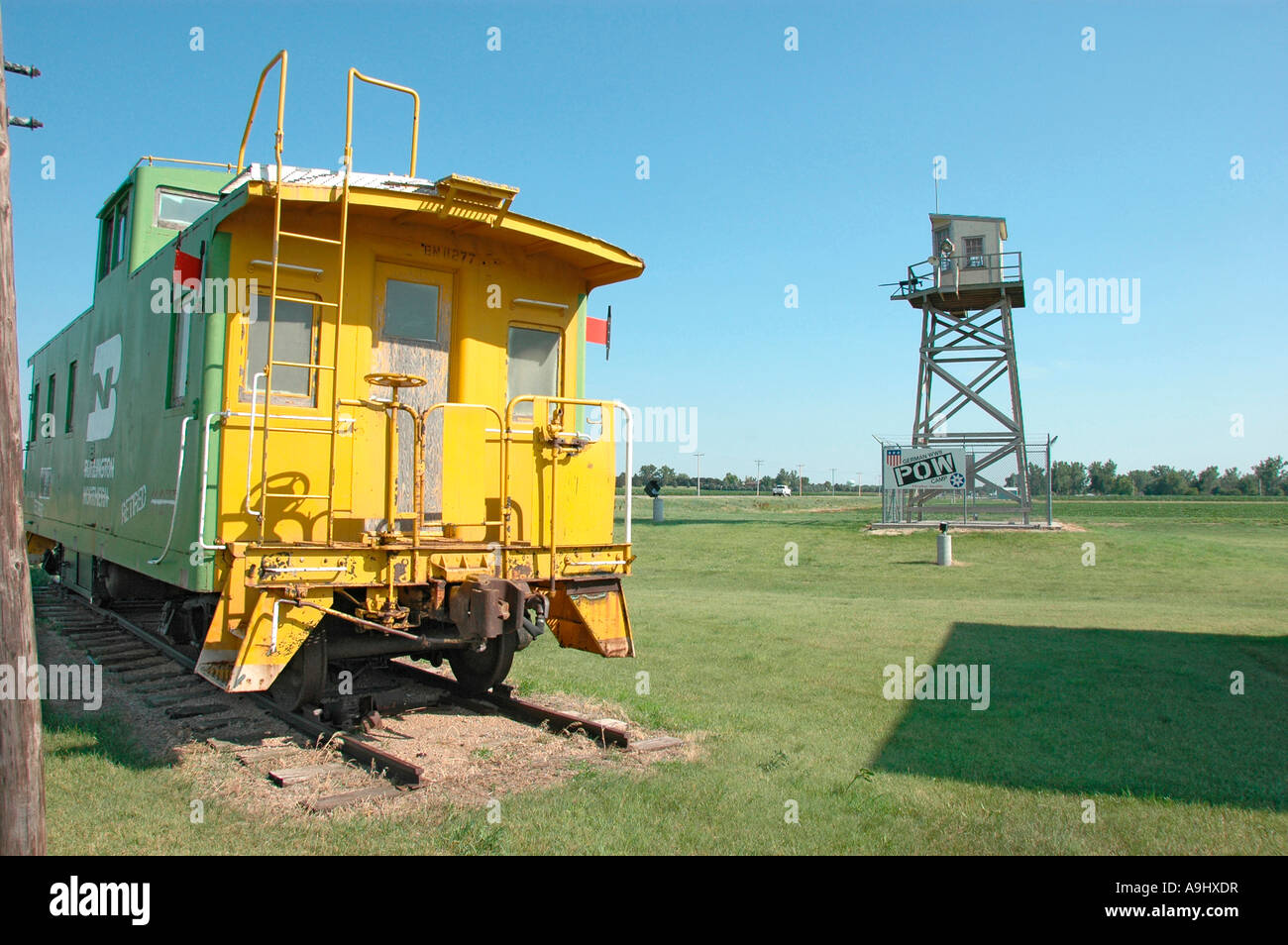 Guerra Mondiale 2 di lingua tedesca del prigioniero di guerra di internamento POW Camp museum di Holdrege NE Nebraska torre di guardia e carrozza del treno Foto Stock