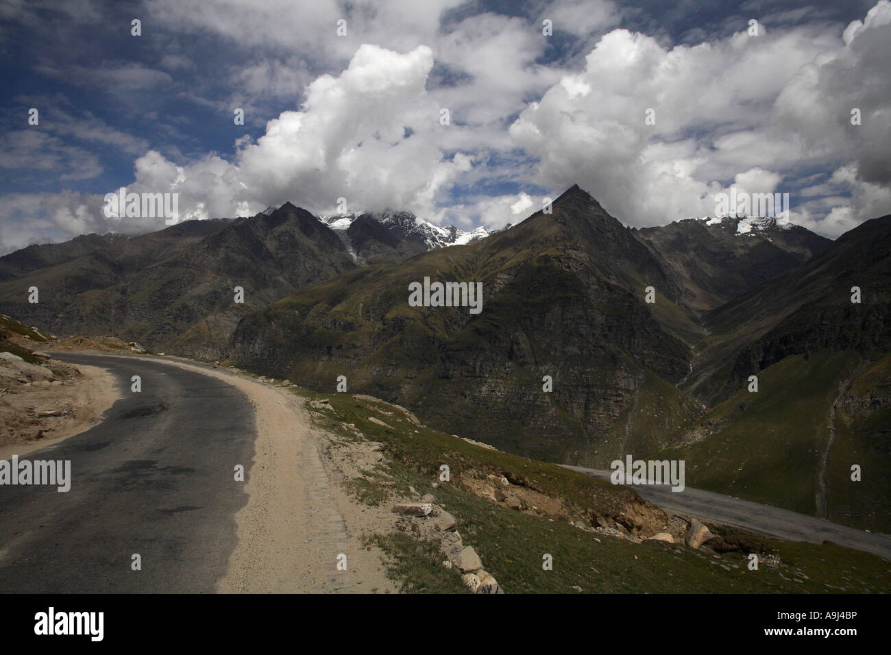 Montagna in gamma Chandrabhaga Rohotang pass, Himachal Pradesh, India Foto Stock