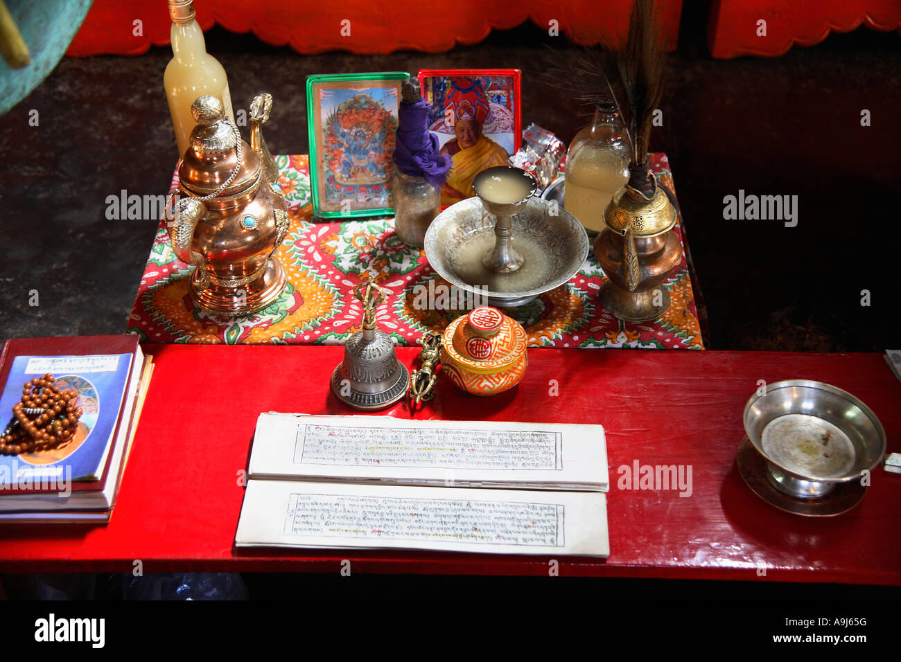 Modo di adorare Budha, Ladakh, Jammu Kashmir India Foto Stock