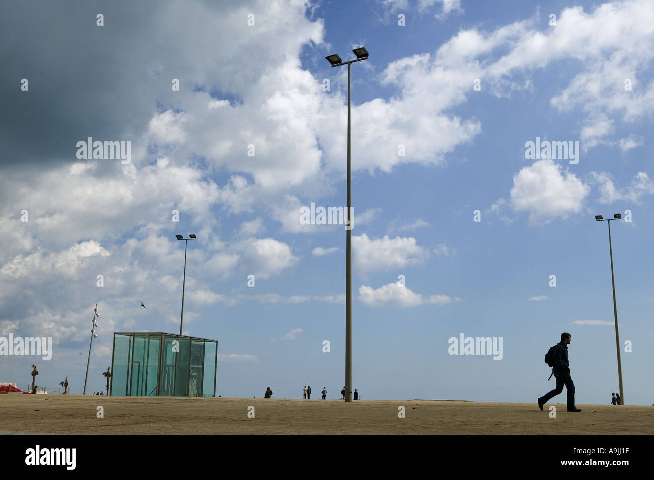 Una vista della spiaggia di Barcellona promenade Foto Stock