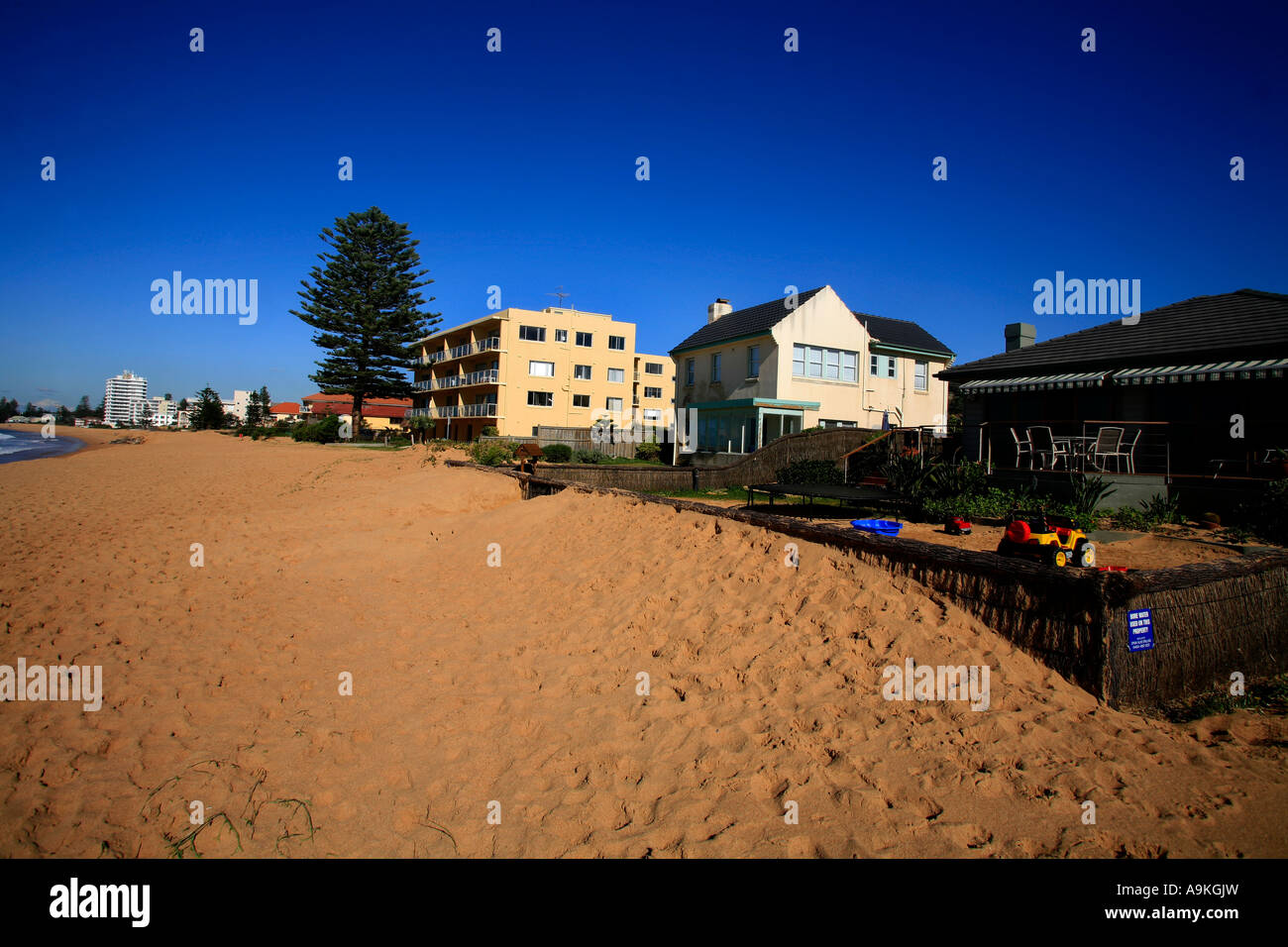Modifica dei livelli di sabbia rendono manifesta gli effetti del riscaldamento globale e del cambiamento climatico sulle zone costiere in Australia Foto Stock
