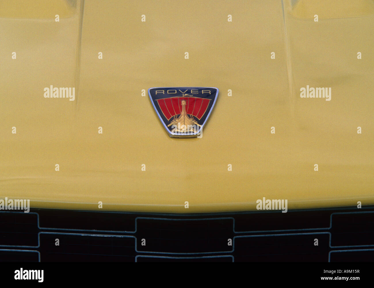 Rover 3500. P6. Inglese Il costruttore di auto 1904. Rover auto auto badge marque British maker motif Foto Stock