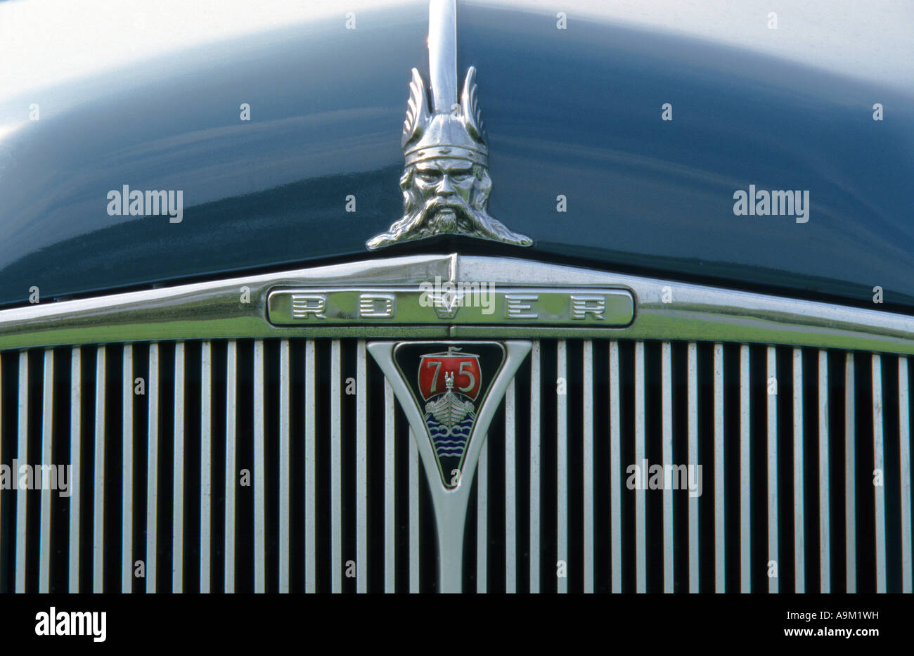 Rover 75 P4. Inglese Il costruttore di auto 1904. Rover auto auto badge marque British maker motif Foto Stock