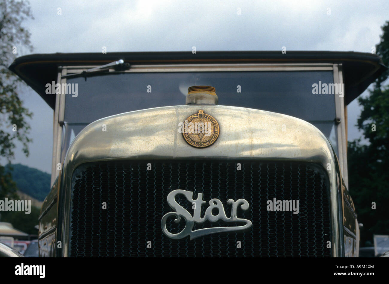 Star car badge. Inglese Il costruttore di auto 1898 al 1932. Star car auto badge marque British maker motif Foto Stock
