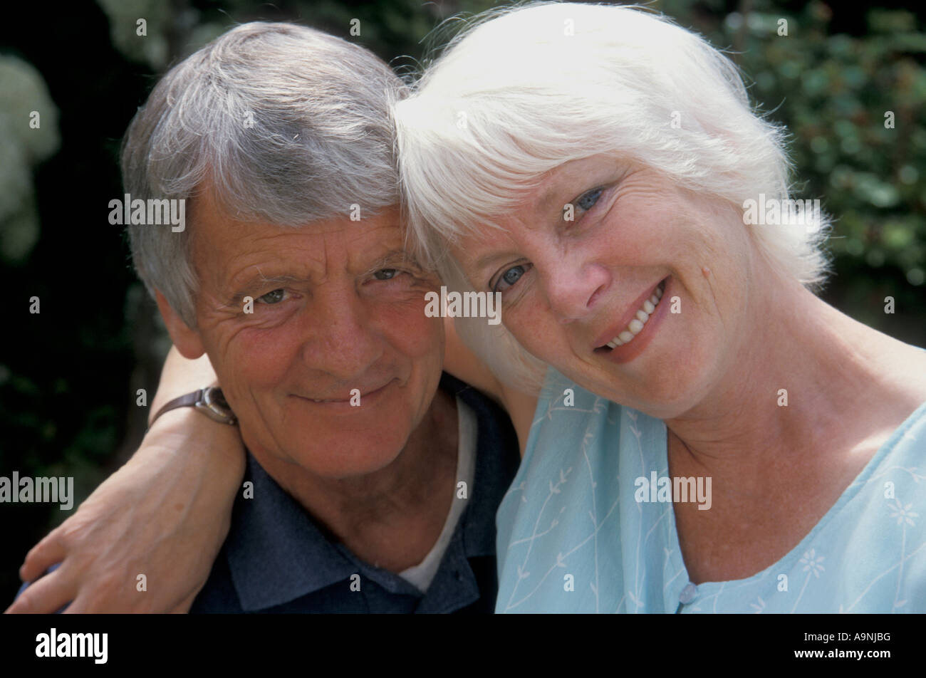 Ritratto felice coppia argento pelose giovane Foto Stock