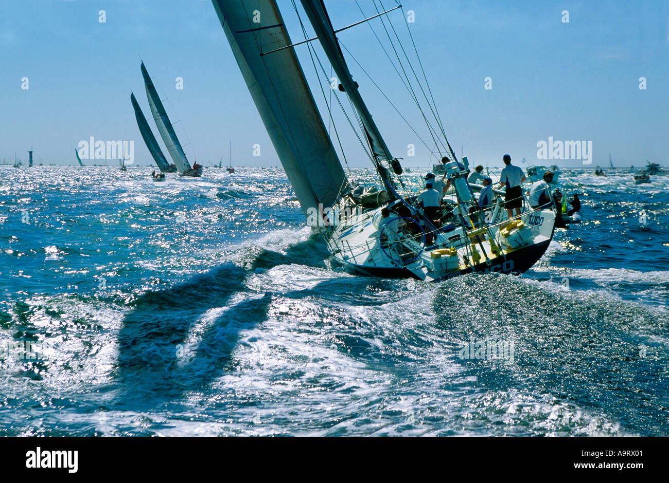 Yachts mordere contro il vento durante l ultima tappa a Göteborg Kiel della Volvo Ocean Race 2001 2002 in tutto il mondo Fo Foto Stock
