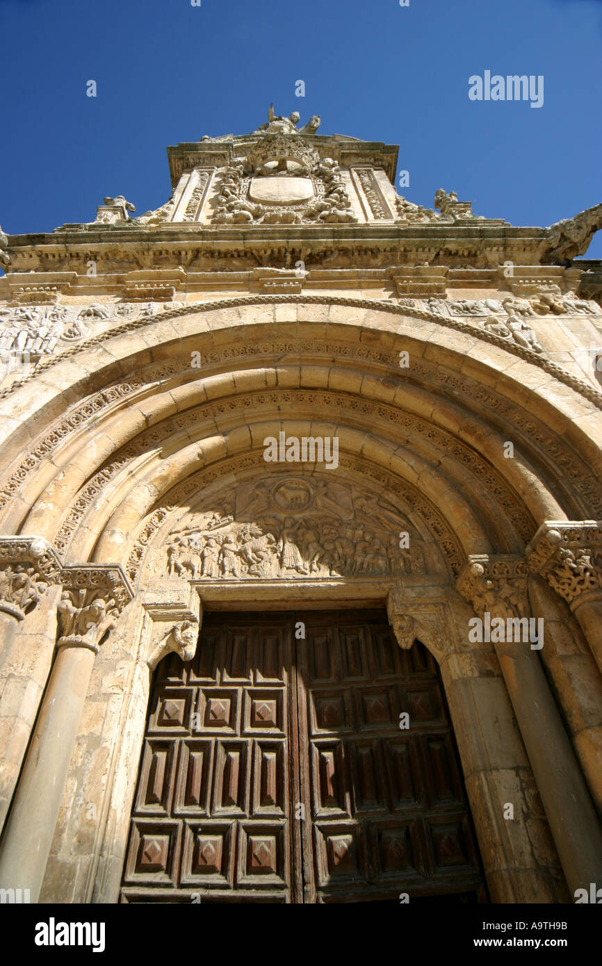 Puerta del cordero porta dell'Agnello Chiesa Collegiata di San Isidoro Leon Castiglia e Leon Spagna Foto Stock