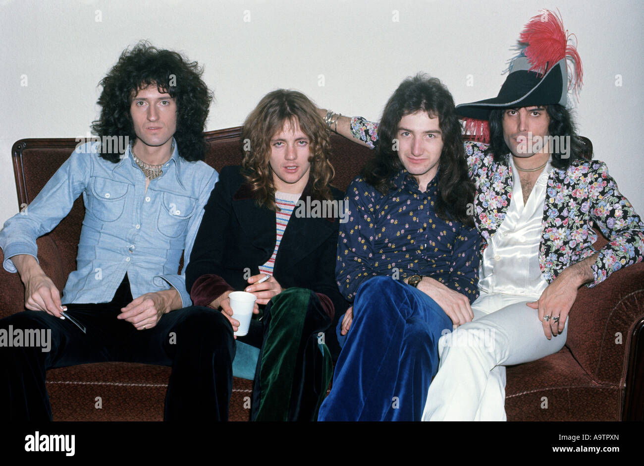 Regina - il gruppo britannico nel 1976 da l: Brian May, Roger Taylor, Giovanni Diacono e Freddie Mercury Foto Stock