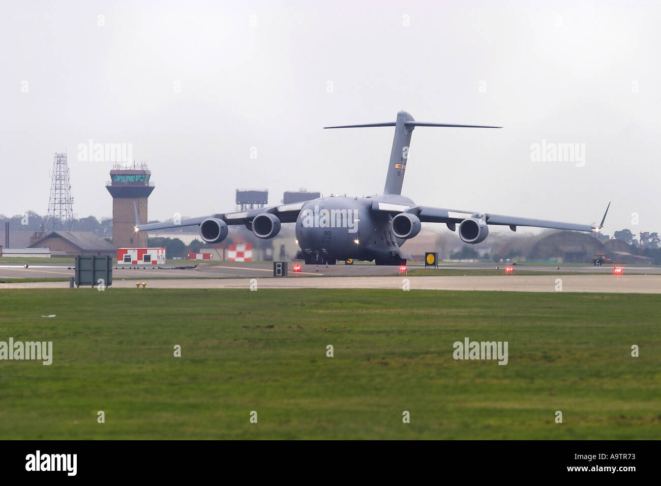 Boing C17 globemaster aeromobile la tassazione per il decollo a raf lakenheath suffolk Foto Stock